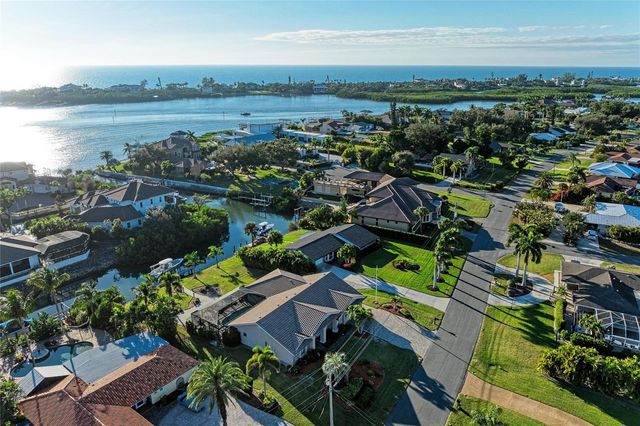 365 S SHORE DRIVE, Osprey, FL 34229