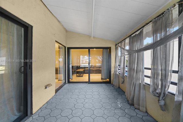 20310 NE 3rd Court 2, Miami, FL 33179