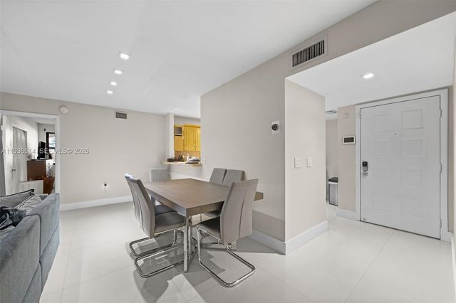 20310 NE 3rd Court 2, Miami, FL 33179