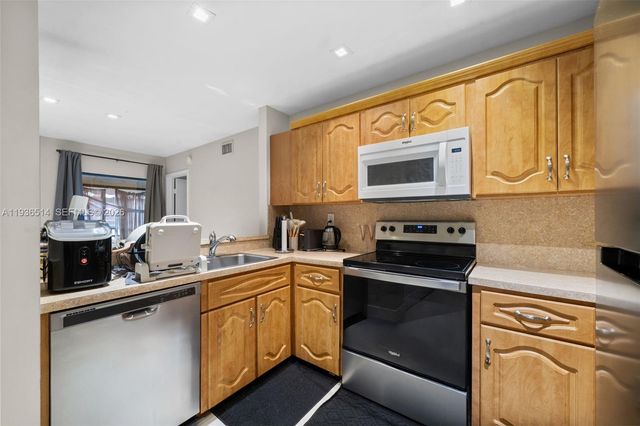 20310 NE 3rd Court 2, Miami, FL 33179