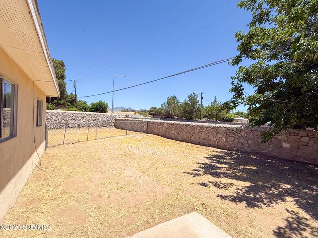 1974 Mahogany Drive, Las Cruces, NM 88001
