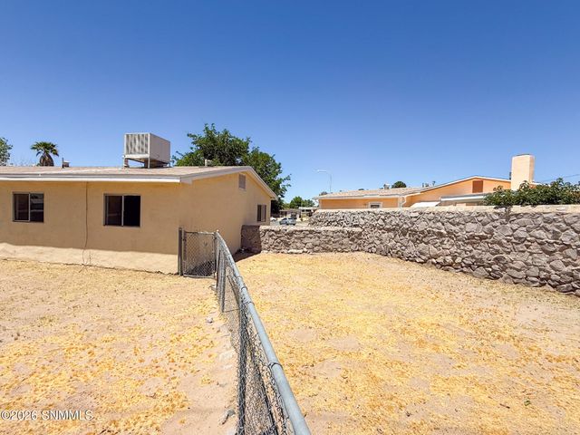 1974 Mahogany Drive, Las Cruces, NM 88001