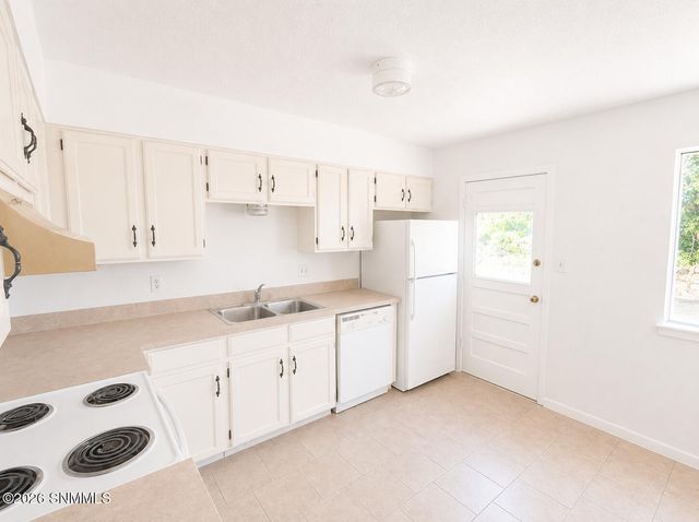 1974 Mahogany Drive, Las Cruces, NM 88001