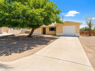 1974 Mahogany Drive, Las Cruces, NM 88001