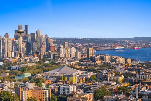 307 W Highland Drive, Seattle, WA 98119