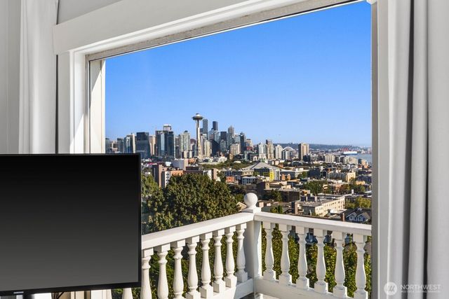 307 W Highland Drive, Seattle, WA 98119
