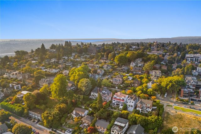307 W Highland Drive, Seattle, WA 98119