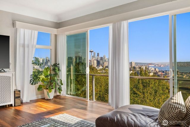 307 W Highland Drive, Seattle, WA 98119
