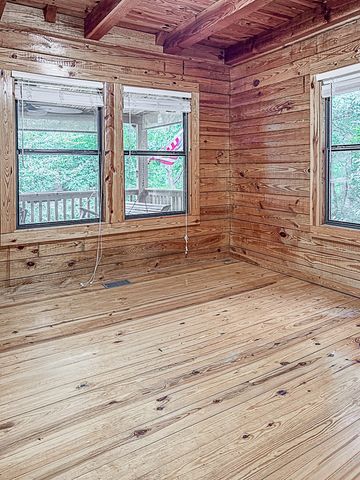 290 Ruby Lane, Ellijay, GA 30540