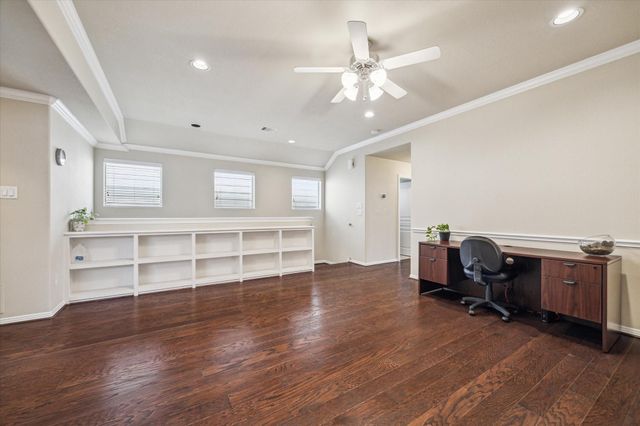 5211 Larkin Street A, Houston, TX 77007