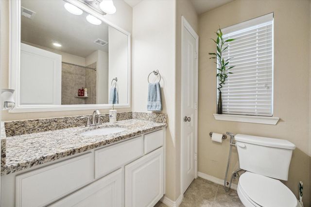 5211 Larkin Street A, Houston, TX 77007