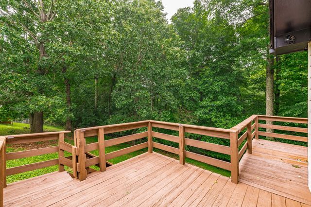 1012 Hollis Ln, White House, TN 37188