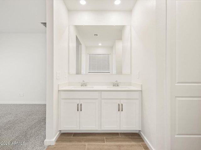 17680 W COLLEGE Drive, Goodyear, AZ 85395