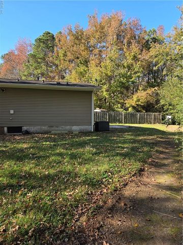 1078 Sandy Narrows CT, Virginia Beach, VA 23454