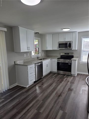 1078 Sandy Narrows CT, Virginia Beach, VA 23454