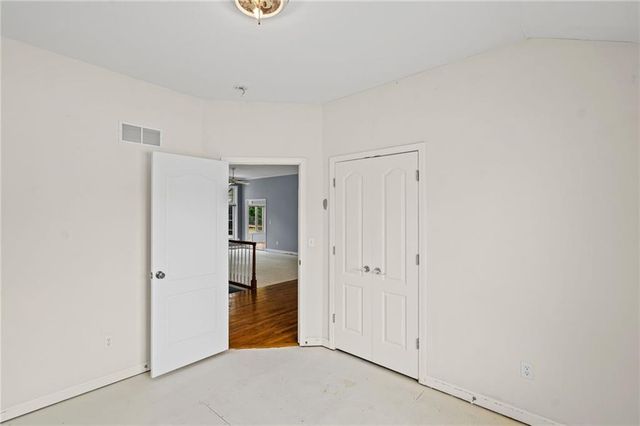 510 Ashurst Place, Lee's Summit, MO 64081