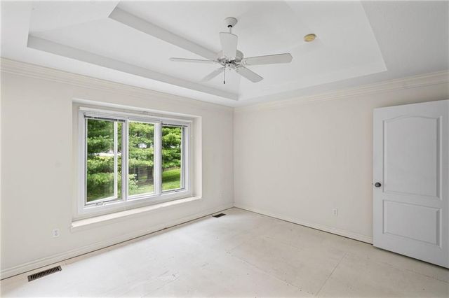 510 Ashurst Place, Lee's Summit, MO 64081