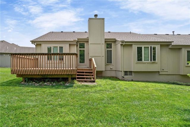 510 Ashurst Place, Lee's Summit, MO 64081