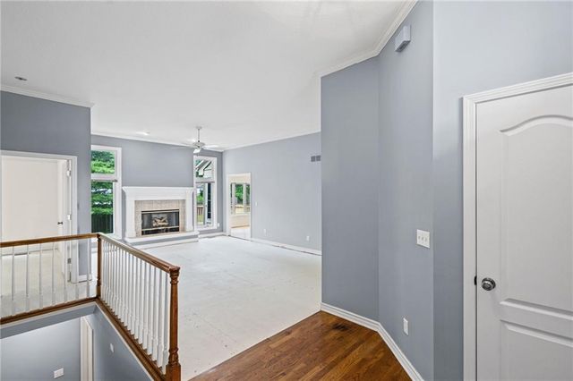 510 Ashurst Place, Lee's Summit, MO 64081