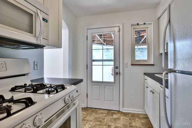 3805 Meadowlark Lane, Fairfax, OH 45227