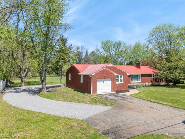 13001 Beeson Street NE, Alliance, OH 44601