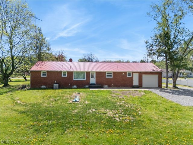 13001 Beeson Street NE, Alliance, OH 44601