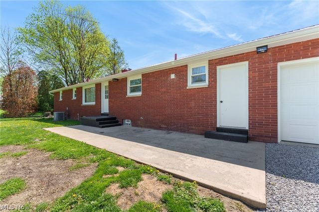 13001 Beeson Street NE, Alliance, OH 44601