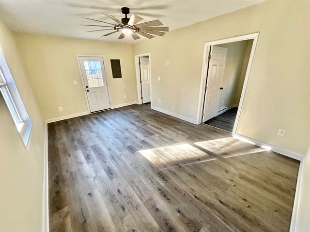 1294 E MAIN ST, Stanley, VA 22851