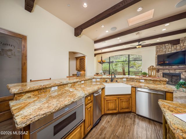 14225 N Rocking Ridge Court, Marana, AZ 85658