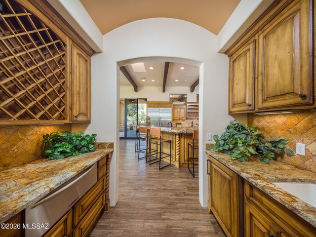 14225 N Rocking Ridge Court, Marana, AZ 85658