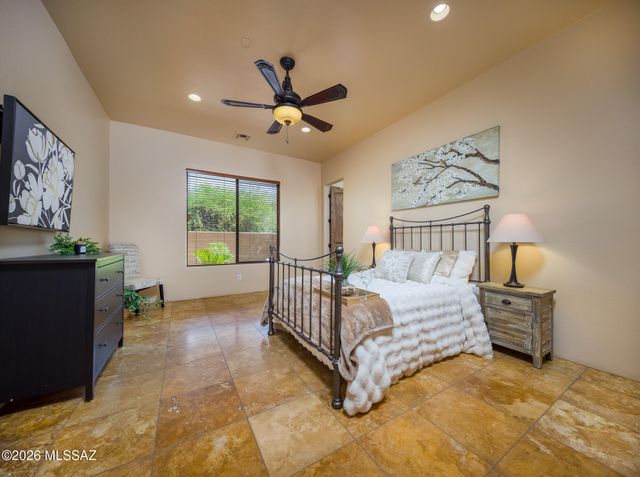 14225 N Rocking Ridge Court, Marana, AZ 85658
