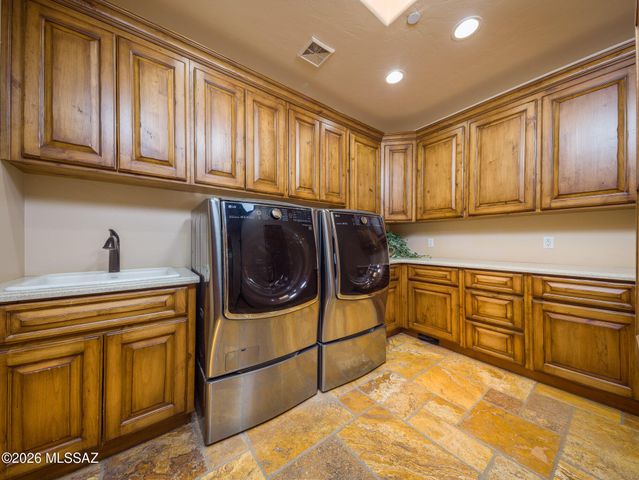 14225 N Rocking Ridge Court, Marana, AZ 85658