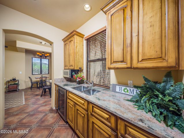 14225 N Rocking Ridge Court, Marana, AZ 85658