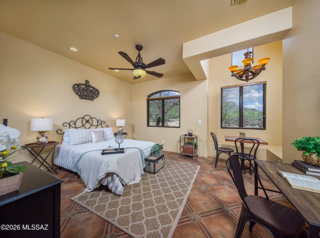 14225 N Rocking Ridge Court, Marana, AZ 85658