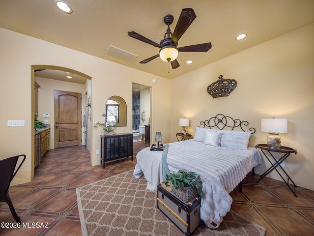 14225 N Rocking Ridge Court, Marana, AZ 85658