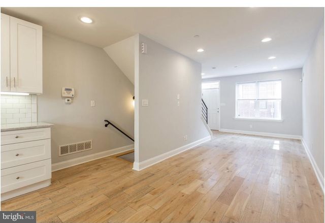 1322 S BANCROFT ST, Philadelphia, PA 19146