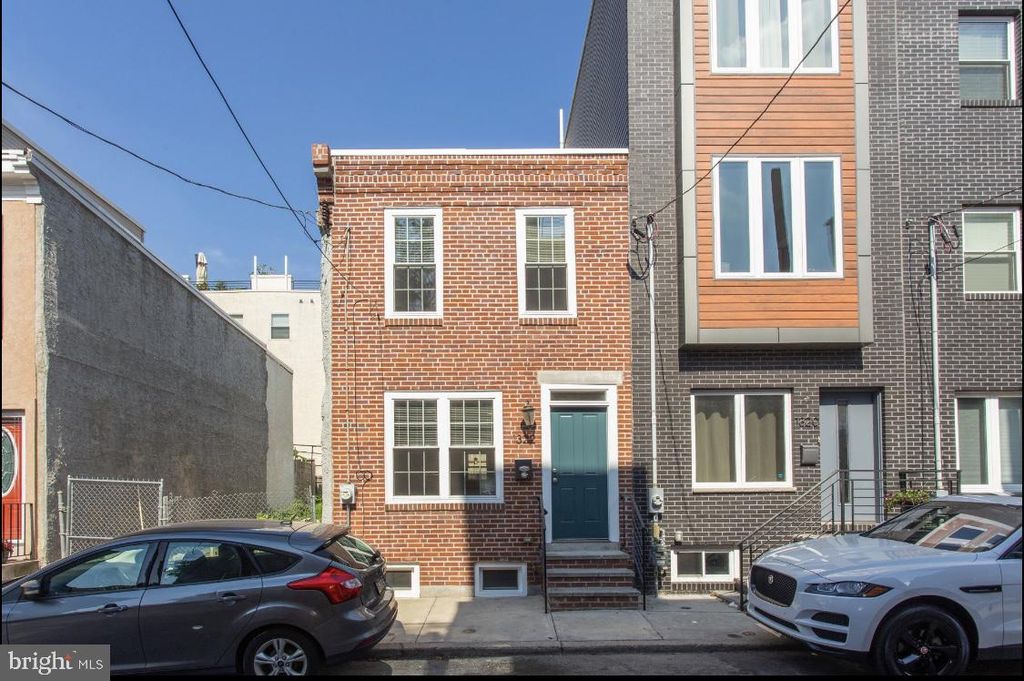 1322 S BANCROFT ST, Philadelphia, PA 19146