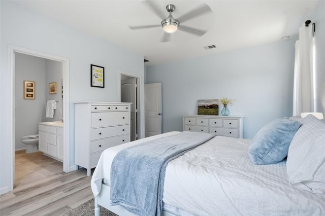 425 Conchillos DR, Georgetown, TX 78626