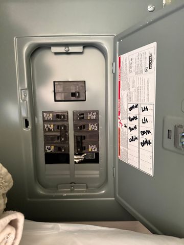 305 6th Street, Oolitic, IN 47451