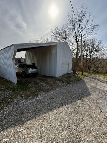 305 6th Street, Oolitic, IN 47451