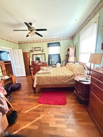 305 6th Street, Oolitic, IN 47451