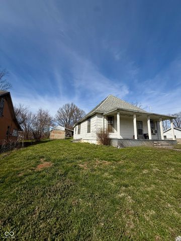 305 6th Street, Oolitic, IN 47451