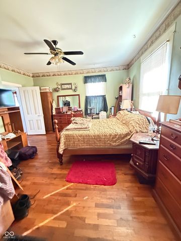 305 6th Street, Oolitic, IN 47451