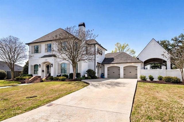 2006 Barbe St Street, Lake Charles, LA 70601