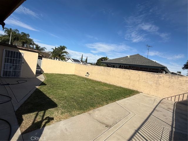 16113 Upland, Fontana, CA 92335