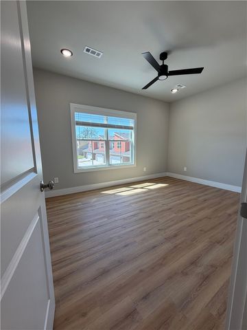 938 Seaborn Way, Pea Ridge, AR 72751