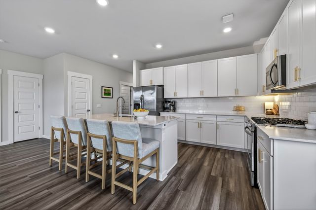 826 Ewell Farm Drive, Spring Hill, TN 37174