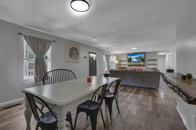 5060 Wheeling Road NE, Lancaster, OH 43130