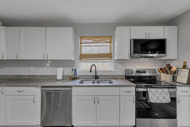 5060 Wheeling Road NE, Lancaster, OH 43130