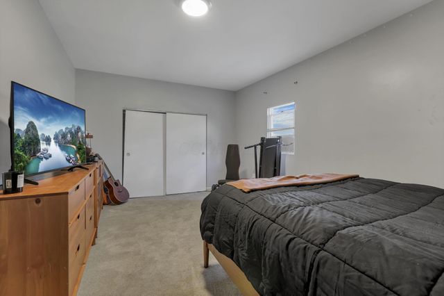 5060 Wheeling Road NE, Lancaster, OH 43130